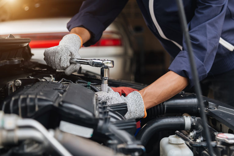Guerrero Mobile Mechanics™: Best Mobile Auto Repair in Killeen, TX 4 Complex Engine Repair in an Auto Shop