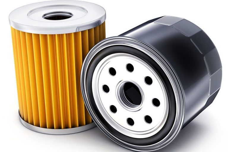 Choosing the Right Oil Filter: A Guide for Car Owners 2 Close-Up of a New Engine Oil Filter