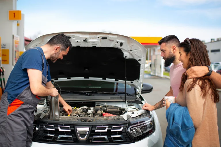 Mobile Oil Change vs Traditional Oil Change: Which Is Better? 2 Mechanic Performing an Oil Change at a Customer’s Location
