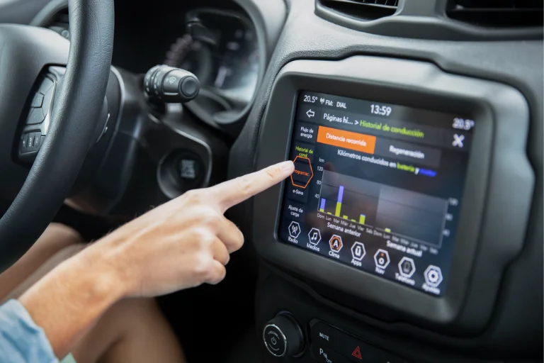 Fleet Dashboard Displaying Vehicle Performance Metrics
